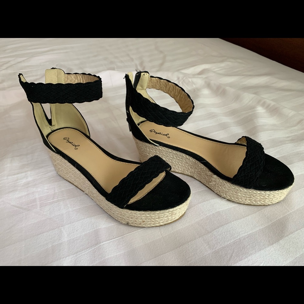 Qupid black Wedges
